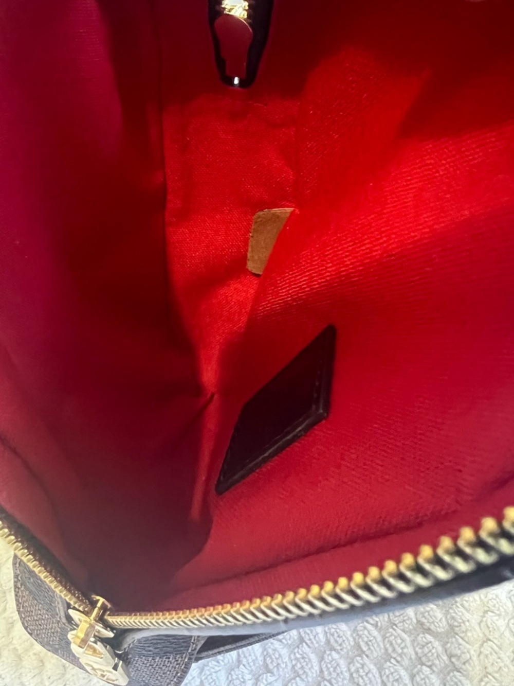 UNISEX Sling Crossbody Bag - Picture 10 of 15